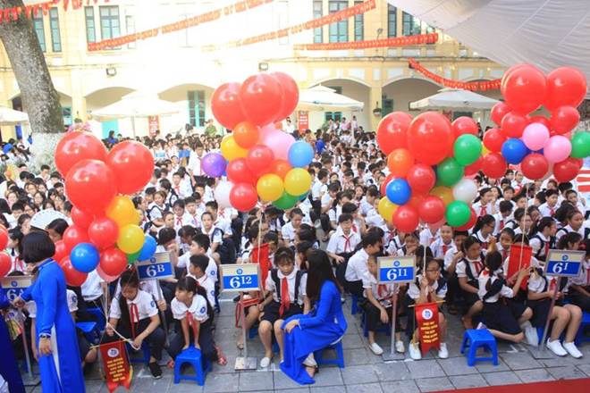 Khai giảng không bóng bay, không bọc vở bằng ni-lông: Trẻ em đã thực sự vào cuộc-8