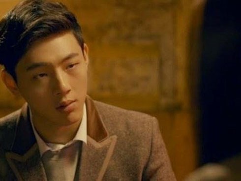 Nghe tiếng nước chảy trong nhà tắm, tôi giật mình vì làm điều kinh khủng với người yêu cũ