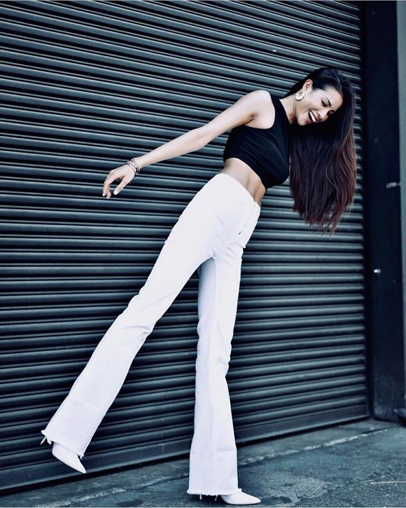 Hoa hậu Phạm Hương tự tin phô vòng eo phẳng lì sau tin đồn bí mật sinh con ở Mỹ-8