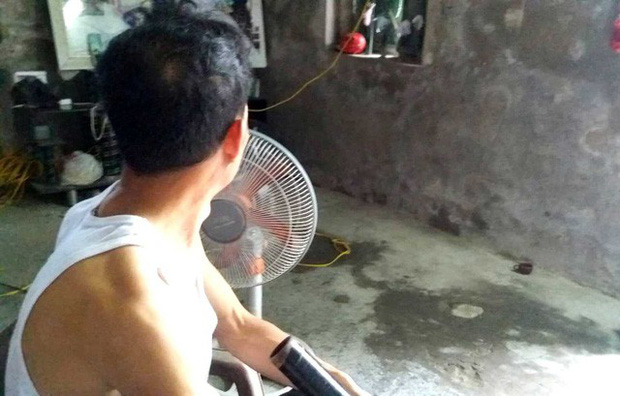 Tâm sự đau xót của người cha bị con trai cầm dao dọa giết trong đêm-2