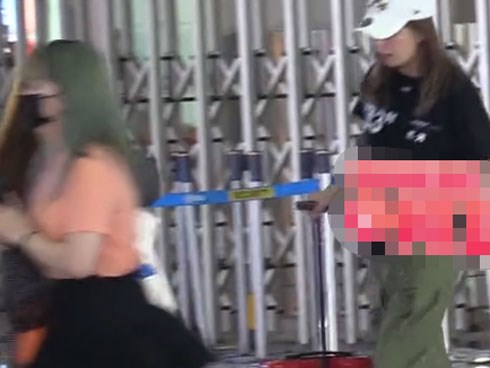 Triệu Vy bí mật sinh quý tử cho chồng đại gia Singapore, 6 năm sau cậu bé mới lộ diện?