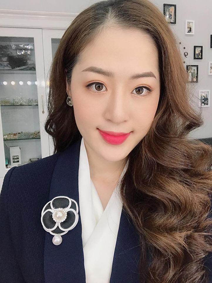 Hot girl thời tiết và những cô gái nổi bật từ Quảng Ninh-2