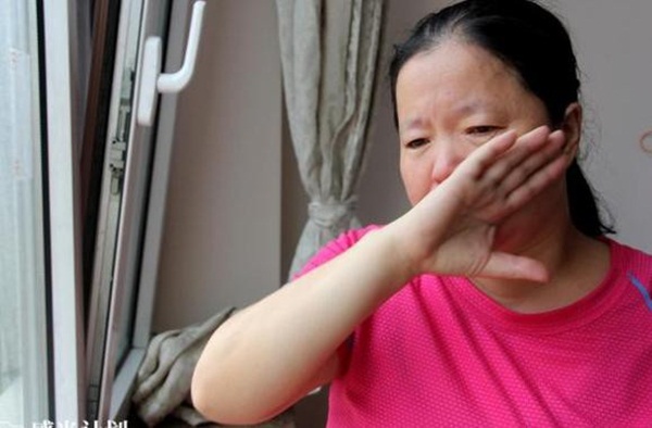 Bé gái 14 tuổi buộc phải dùng thuốc tránh thai 3 lần/ngày, lý do thực sự khiến ai cũng thương xót-1