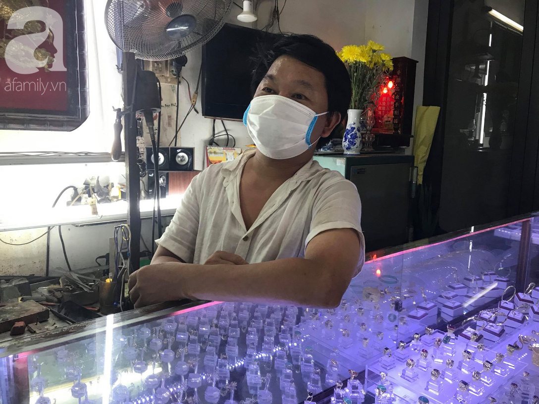 Người dân nói gì về khuyến cáo không ăn thực phẩm trong bán kính 1km từ vụ cháy Công ty Rạng Đông?-3