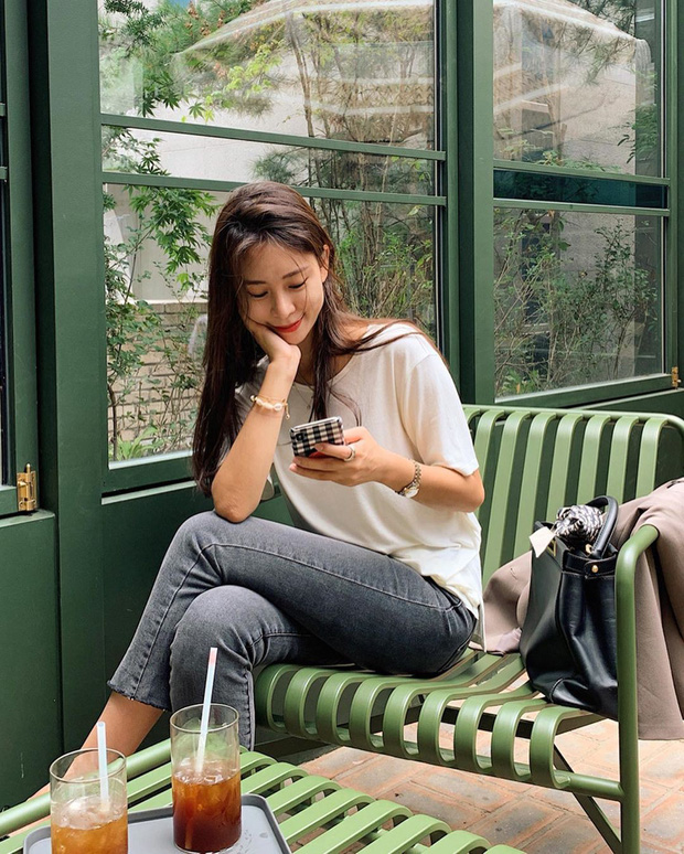 Nếu không có nhan sắc lão hóa ngược” như Hari Won, chị em ngoài 30 tuổi đừng diện item cưa sừng làm nghé này-9