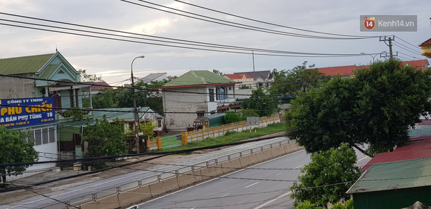 Bão số 4 đã suy yếu thành áp thấp nhiệt đới, miền Trung vẫn có mưa vừa, mưa to-2