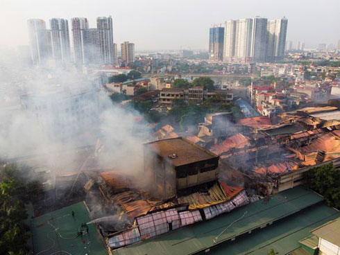 Đại gia Việt, tuổi 30 có chục triệu USD, 10 năm chỉ 1 đôi giày-4