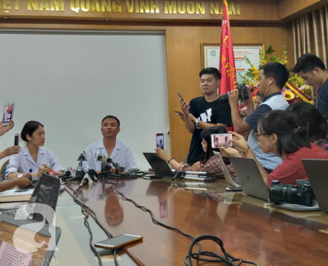 GĐ Trung tâm Chống độc, BV Bạch Mai nói về nguy cơ nhiễm thủy ngân và khuyên nhóm người nên đi khám sau vụ cháy Công ty Rạng Đông-1