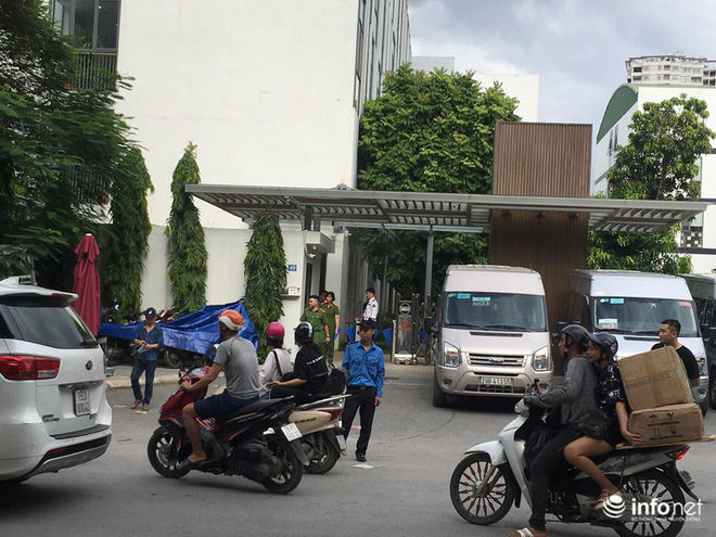 Nóng:&nbsp;Thực nghiệm điều tra vụ bé trai 6 tuổi trường Gateway tử vong, có tài xế Phiến và bà Quy tham gia-3