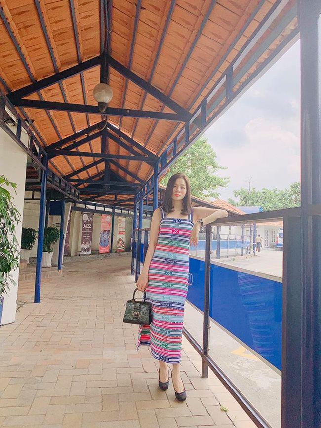 Ngoài sắc vóc hút hồn, Lệ Quyên còn gây choáng” vì kho túi hiệu và kim cương bạc tỷ-10