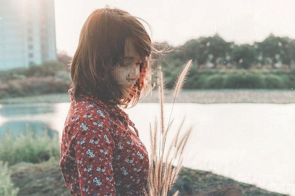 Chồng mất 1 tháng, vợ vượt qua nỗi đau để sắp xếp lại di vật, khi bí mật khó tin được hé lộ mới nhận ra cú lừa lịch sử-1