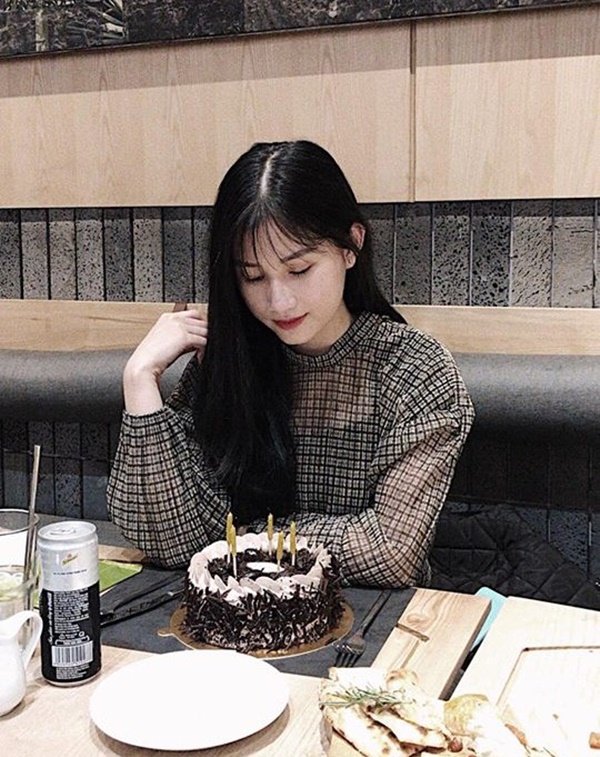 Ngất ngây trước nhan sắc tựa thần tiên tỉ tỉ của bạn gái gà son thầy Park-4