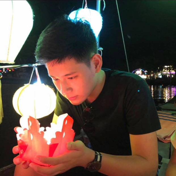 Siêu phẩm trai đẹp sinh năm 1999 của Học viện Ngoại giao với nụ cười toả nắng có thể hạ gục bất cứ cô gái nào!-8