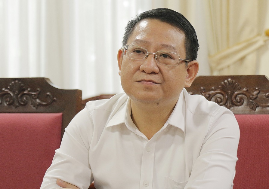 Phát ngôn vô cảm chuyện học sinh gãy chân, hiệu trưởng bị xem xét kỷ luật-2