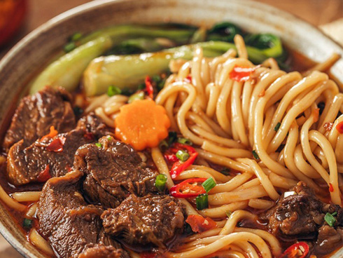 Món thịt bò tươi trộn trứng sống của người Hàn có vị thế nào?-1