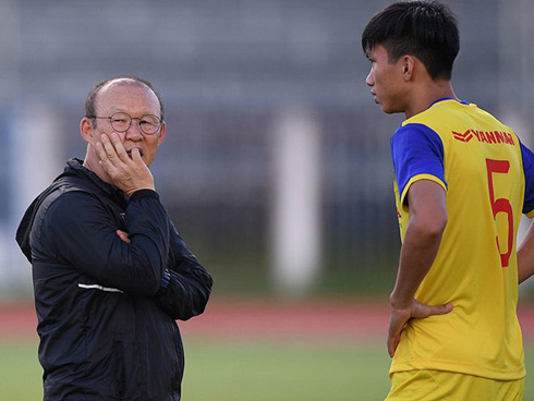 Bầu Hiển: Văn Hậu mà không được đá SEA Games thì trả 20 triệu USD tôi cũng từ chối-4