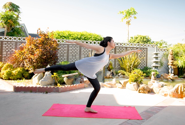 Nữ ca sĩ Việt từng bỏ xứ vì ảnh nóng giờ sống ra sao?-7