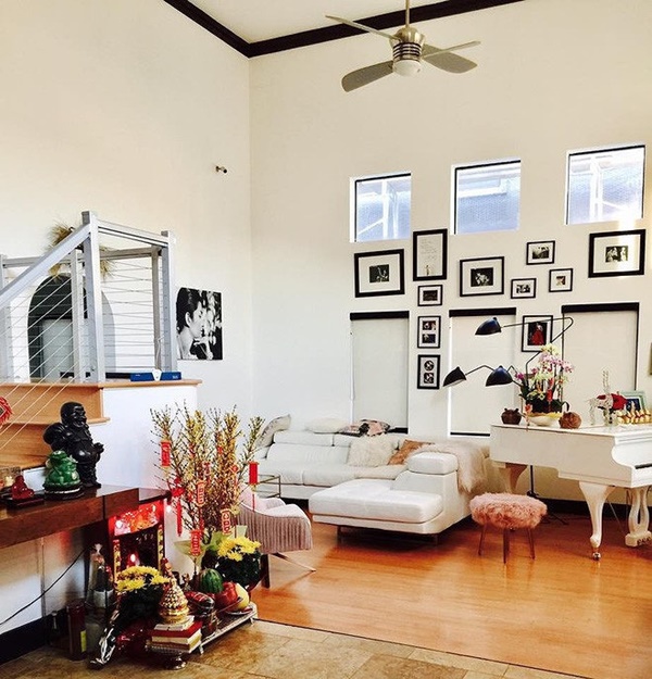 Nữ ca sĩ Việt từng bỏ xứ vì ảnh nóng giờ sống ra sao?-11