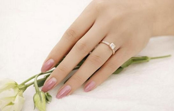 So sánh độ dài của ngón trỏ và ngón đeo nhẫn trên bàn tay phụ nữ sẽ biết được cuộc sống tương lai sướng khổ thế nào-2