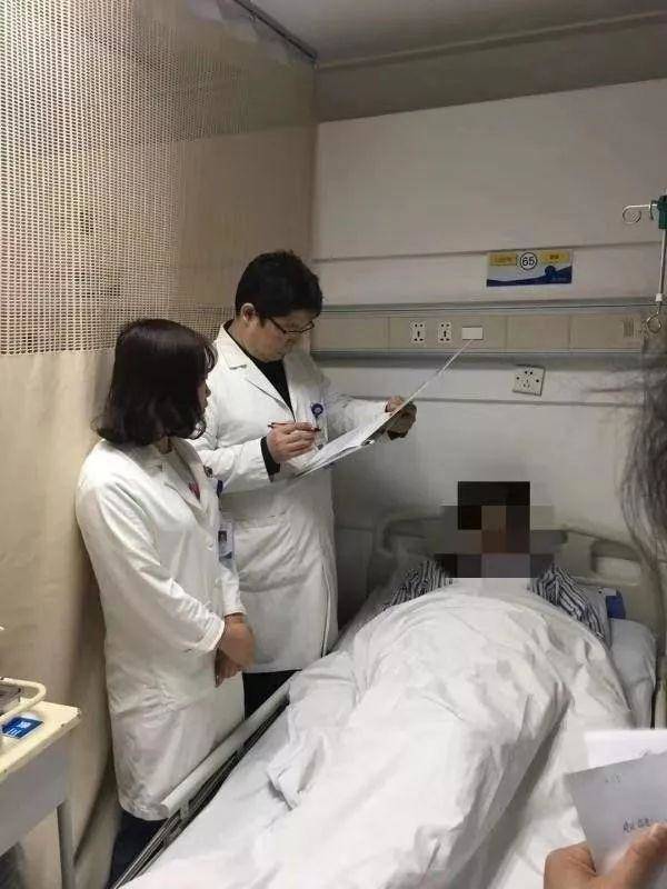 Nghĩ con nói dối vì kêu đau bụng suốt nửa năm, cha mẹ suy sụp khi biết sự thật-3