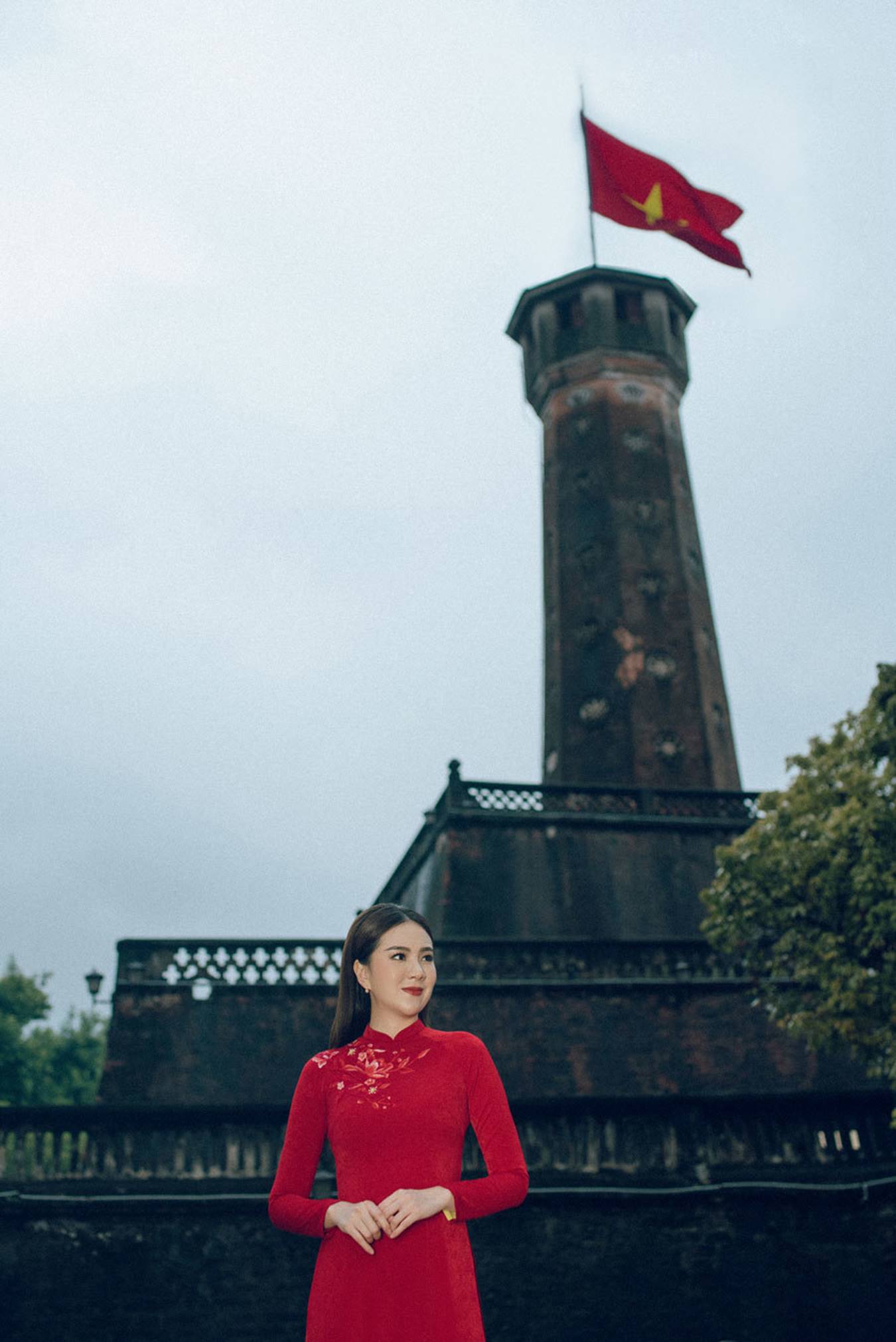 MC Mai Ngọc hóa thiếu nữ Hà Nội xưa mừng Quốc khánh-1