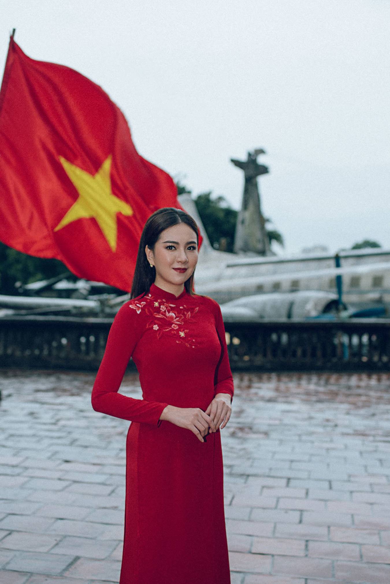 MC Mai Ngọc hóa thiếu nữ Hà Nội xưa mừng Quốc khánh-2