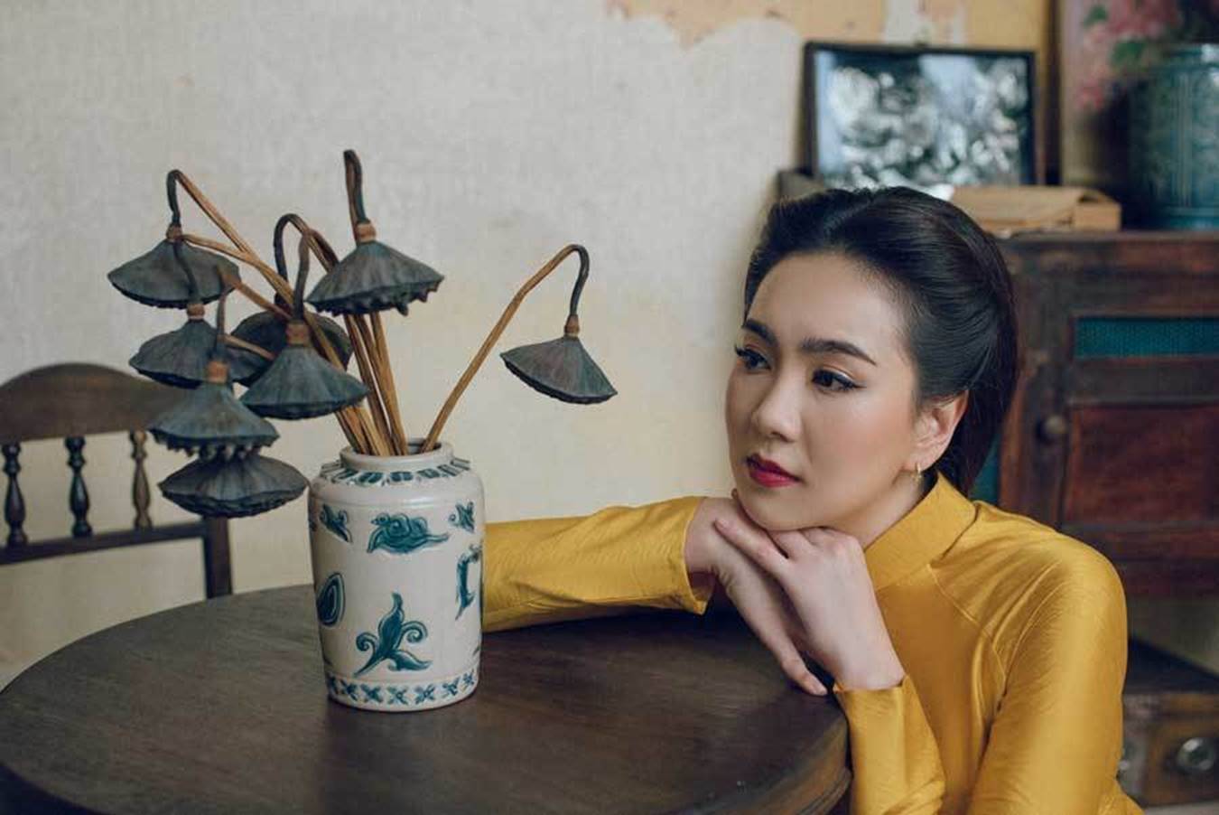 MC Mai Ngọc hóa thiếu nữ Hà Nội xưa mừng Quốc khánh-5