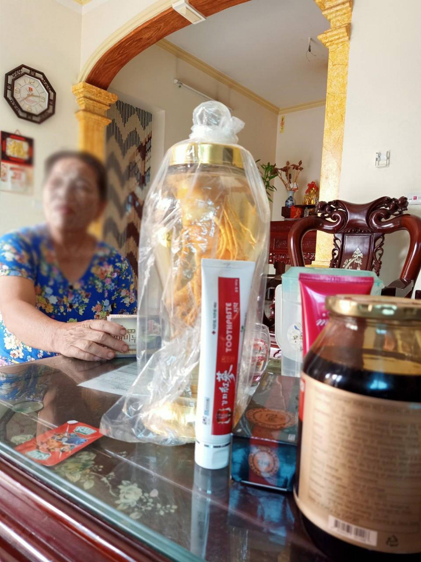 Hồng sâm 13 triệu là... rác, cụ bà Hà Nội bị lừa đau đớn-4