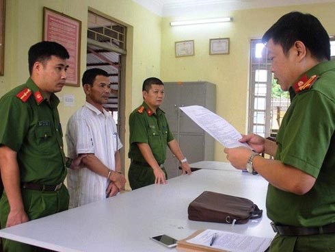 Hé lộ nguyên nhân kẻ chủ mưu thuê thanh niên xăm trổ tạt axit nữ nhân viên trạm dừng nghỉ