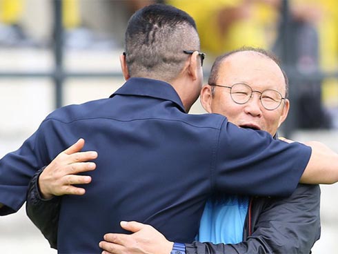 HLV Park Hang-seo phát cáu vì không được phóng viên Thái Lan tôn trọng ở buổi họp báo trước trận-3