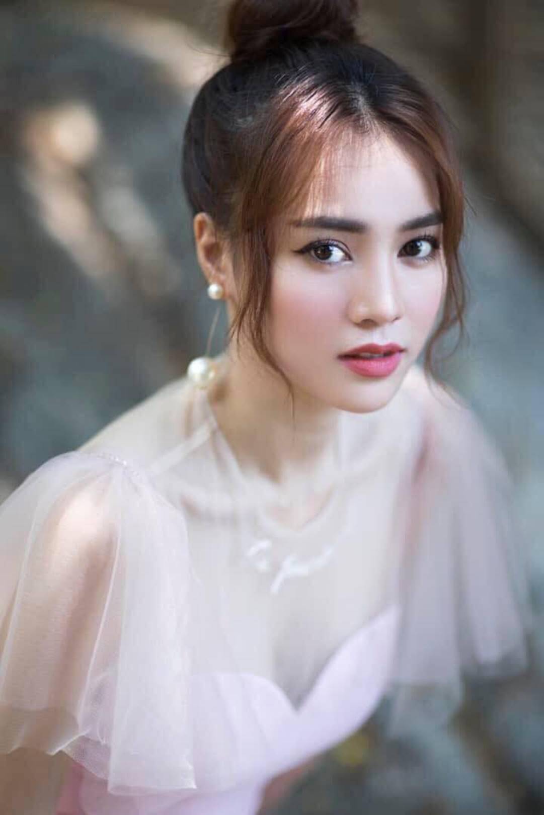 Nhìn lại nhan sắc dàn mỹ nhân sở hữu đôi mắt to hút hồn của showbiz Việt qua từng thời kỳ-12