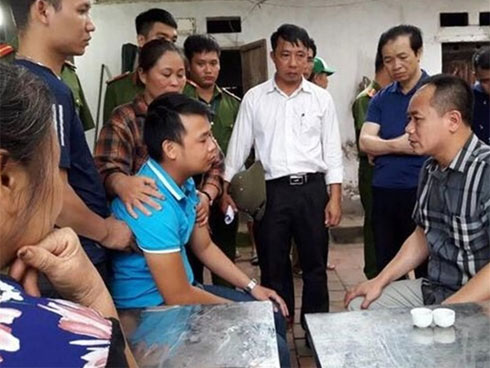 Tình người trong vụ anh ruột thảm sát cả nhà em trai: Người dân chung tay vắt sữa cho bé gái hơn một tháng tuổi đã vĩnh viễn mất mẹ-5