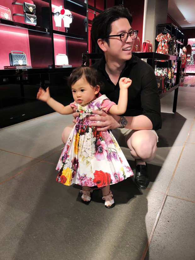 Lâu lắm mới thấy Mai Hồ khoe ảnh tình tứ bên chồng hậu sinh con thứ 2, ngoại hình ông xã Việt kiều gây chú ý-5