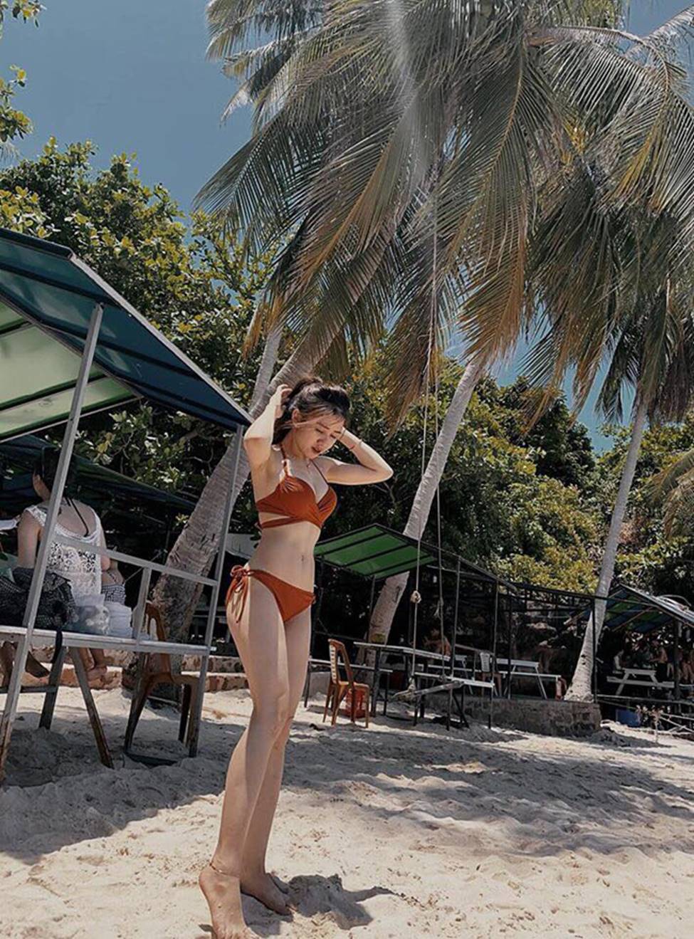 Nhan sắc đời thực quá nóng bỏng của cô gái đẹp nhất lịch sử Bạn muốn hẹn hò-10