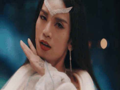BB Trần và dàn diễn viên hài giả gái trong loạt MV hot của giới ca sĩ