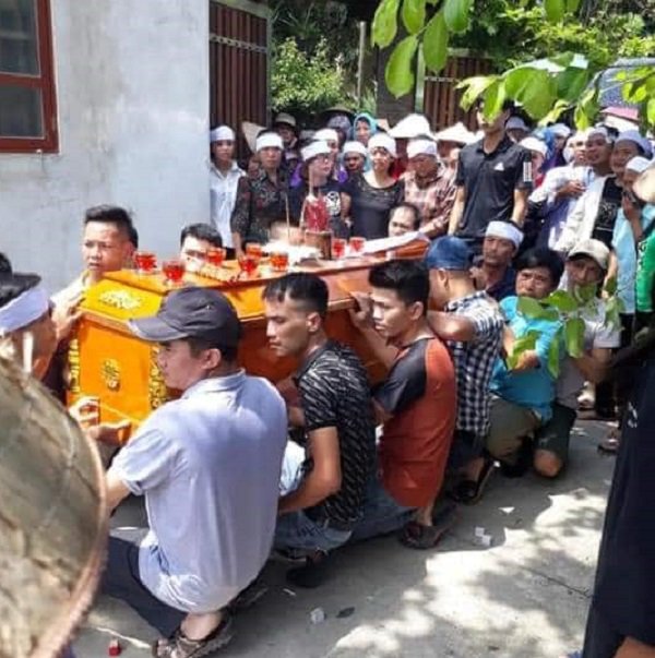 Vụ anh trai giết cả nhà em ruột: Vòng tay mẹ không đủ rộng để con ở lại thế gian-4