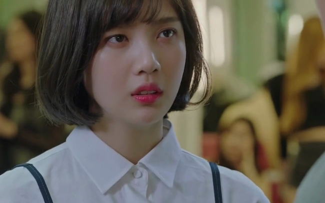 Ngày ra mắt, họ nhà trai mỉa cô dâu mấy đời bánh đúc có xương, mẹ kế đĩnh đạc đáp 1 câu nặng gần 3 tỷ khiến ai cũng im thin thít-1