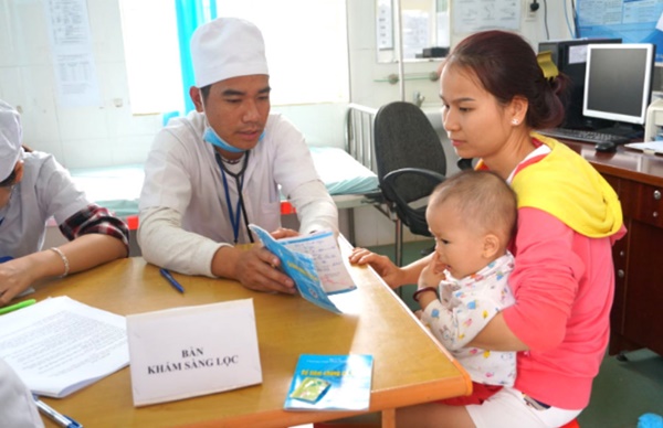 Gần 30 người điều trị cách ly sau vụ bé 6 tuổi tử vong vì bạch hầu-4