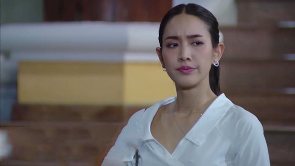 Chưa hết kỳ ở cữ, tôi đã phải cắn răng nộp đơn ly hôn chồng, không ngờ chỉ ít lâu sau, mẹ chồng cũ đã thuê cả xe ô tô sang trọng đến rước tôi về-2