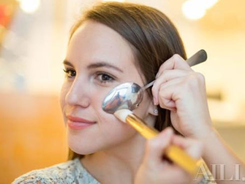 Muốn da luôn căng mọng như gái 18, chạy ngay ra chợ mua nghệ về làm thế này-11