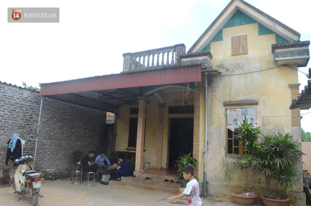 Người chồng đau đớn nhớ lại giây phút thấy vợ nằm gục với 14 vết chém, biến dạng hoàn toàn cơ thể trong vụ anh truy sát cả nhà em trai-1