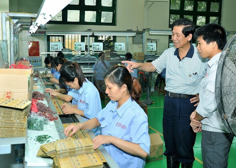 Bí ẩn vị chủ tịch HĐQT gần 80 tuổi của Bóng đèn Phích nước Rạng Đông-3