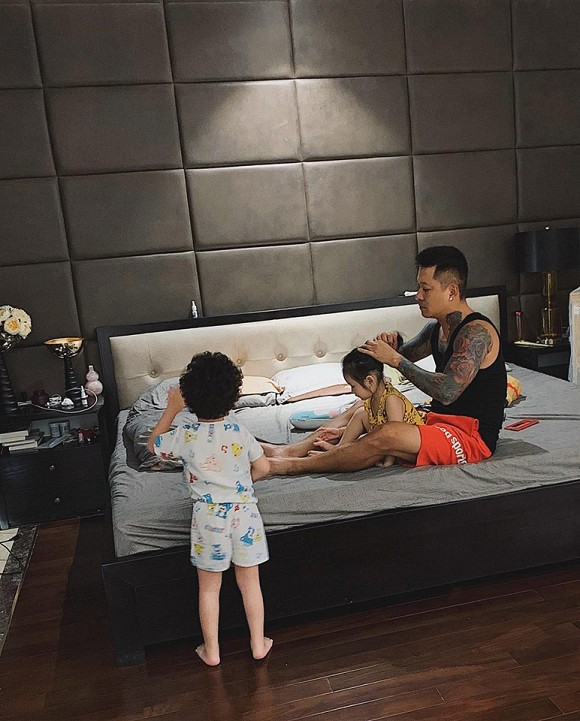 Hình ảnh đốn tim” giữa Tuấn Hưng và con gái lại nhận được lời khen có cánh-1