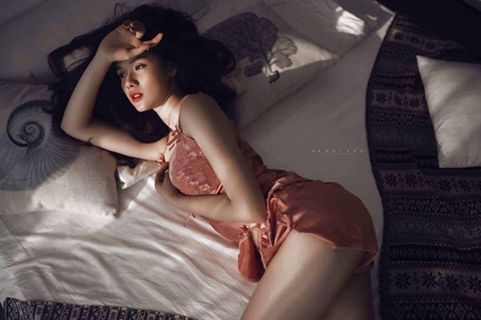 Bạn gái Trọng Đại sexy nóng bỏng trong phòng ngủ khiến dân mạng trầm trồ-11