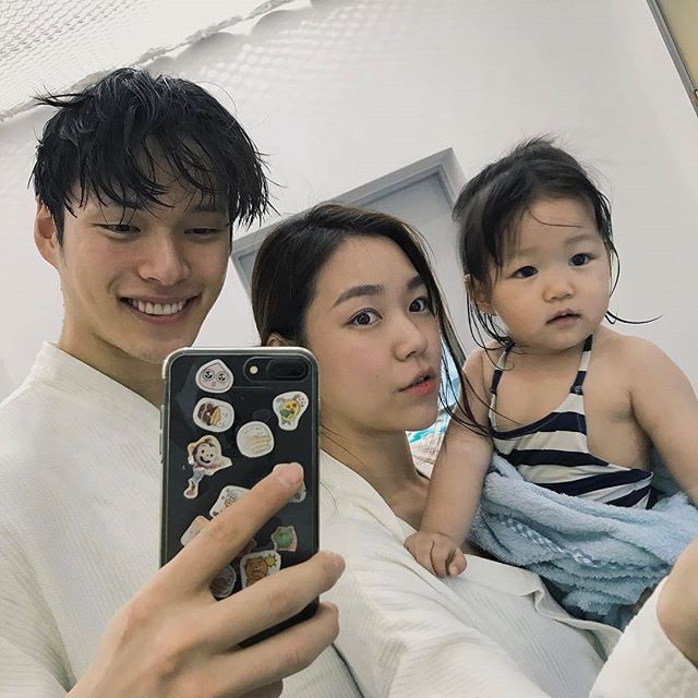 Chồng gửi 2,5 triệu/tháng cho vợ nuôi con nhỏ còn dặn tiêu tiết kiệm để xây nhà, chị em vào hỏi 1 câu cực chí lý-2