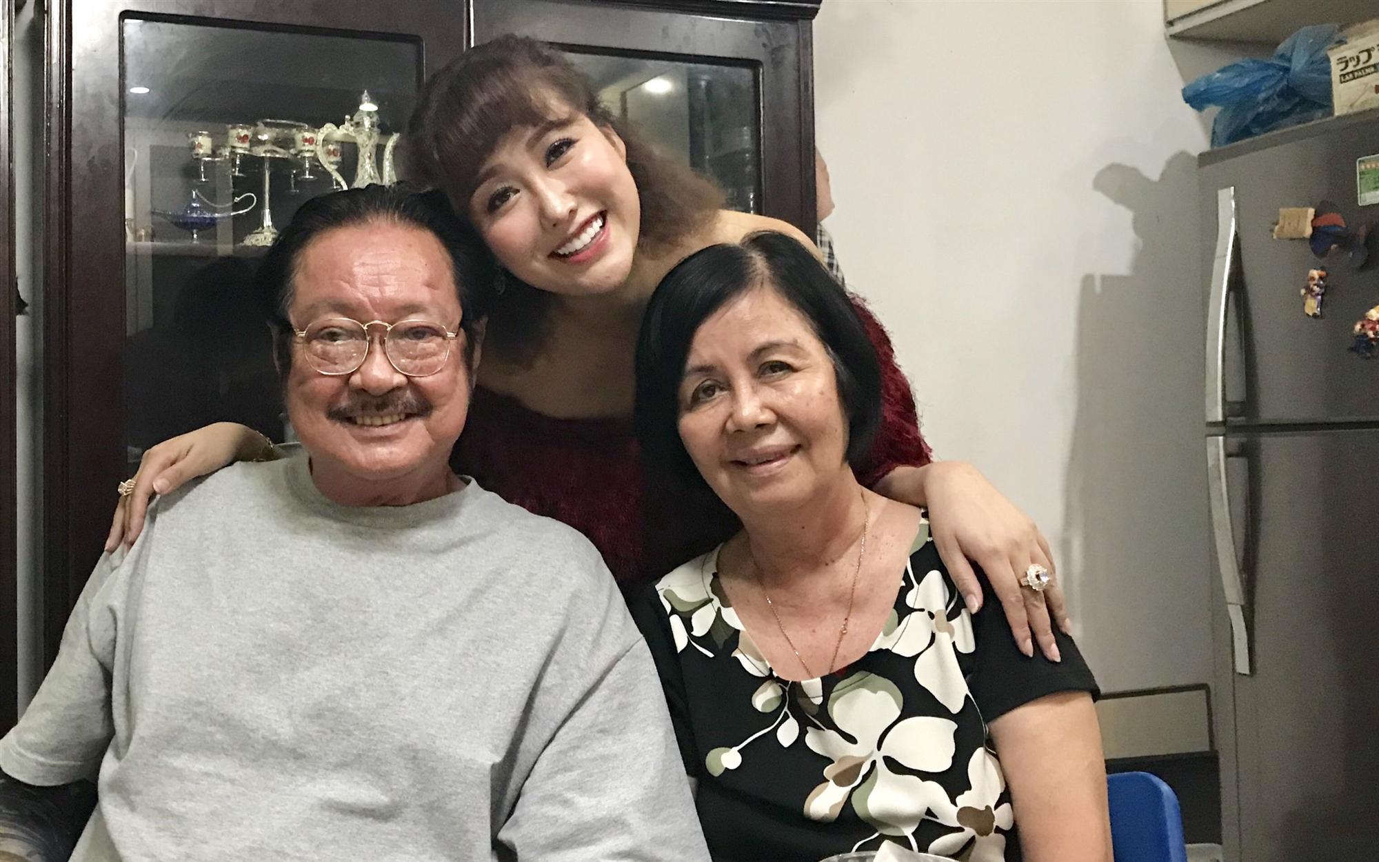 Cuộc sống của tài tử huyền thoại Chánh Tín sau 3 lần phá sản-3