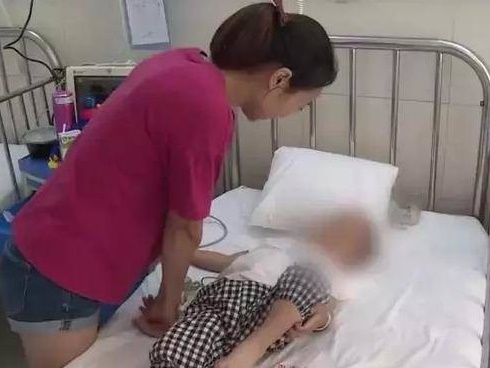 Bất cẩn trong quá trình sử dụng, bé gái 11 tuổi bị nhiễm độc thủy ngân-2