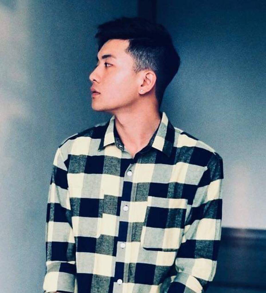 Nam sinh ĐH FPT đẹp xuất thần trong bức ảnh học quân sự nhưng loạt ảnh đời thường mới xứng đáng soái ca!-9