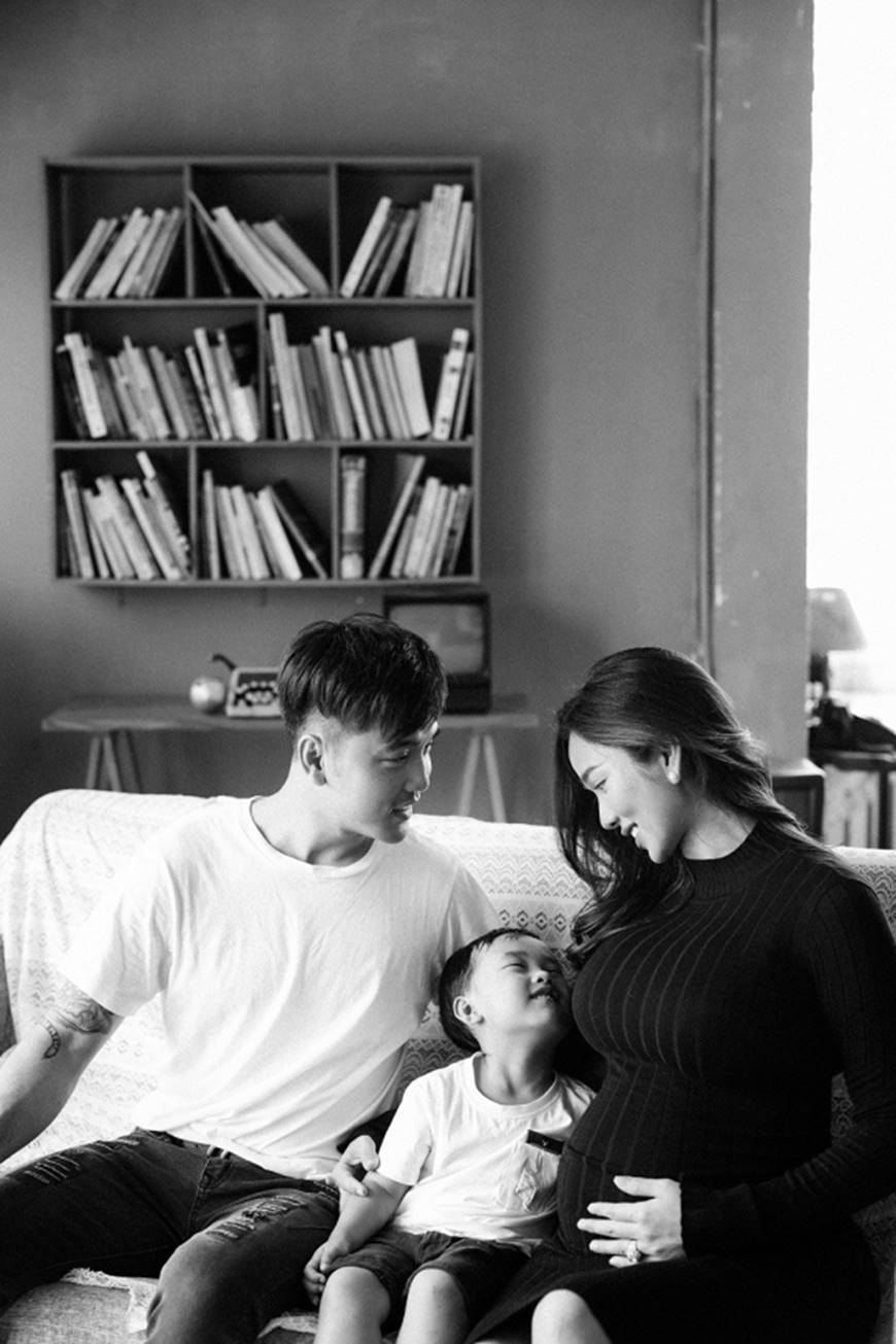 Ở tháng cuối thai kỳ, Kim Cương vẫn gợi cảm bên Ưng Hoàng Phúc dù tăng 20kg-9