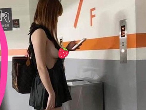 Chỉ đứng chờ thang máy, cô gái nổi như cồn vì